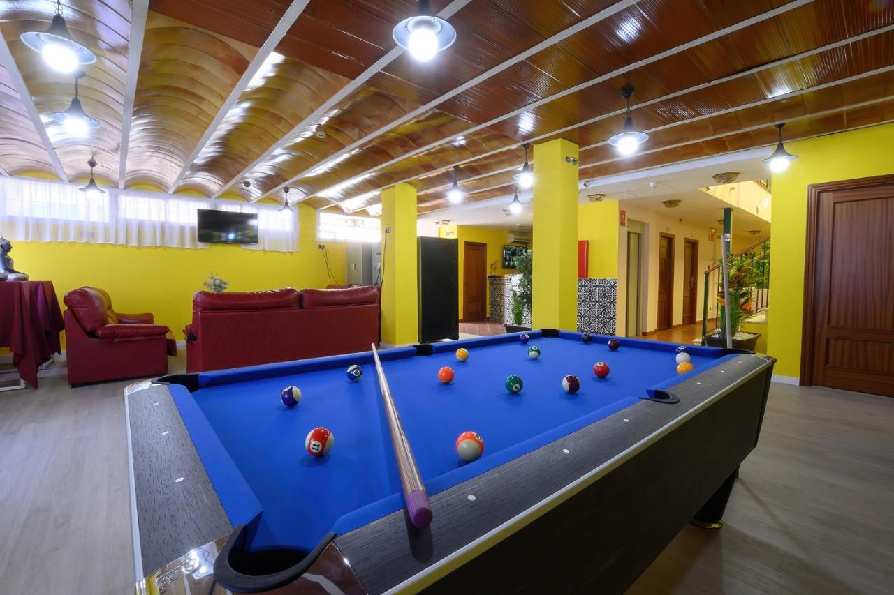 Hotel H28 Camas Ngoại thất bức ảnh