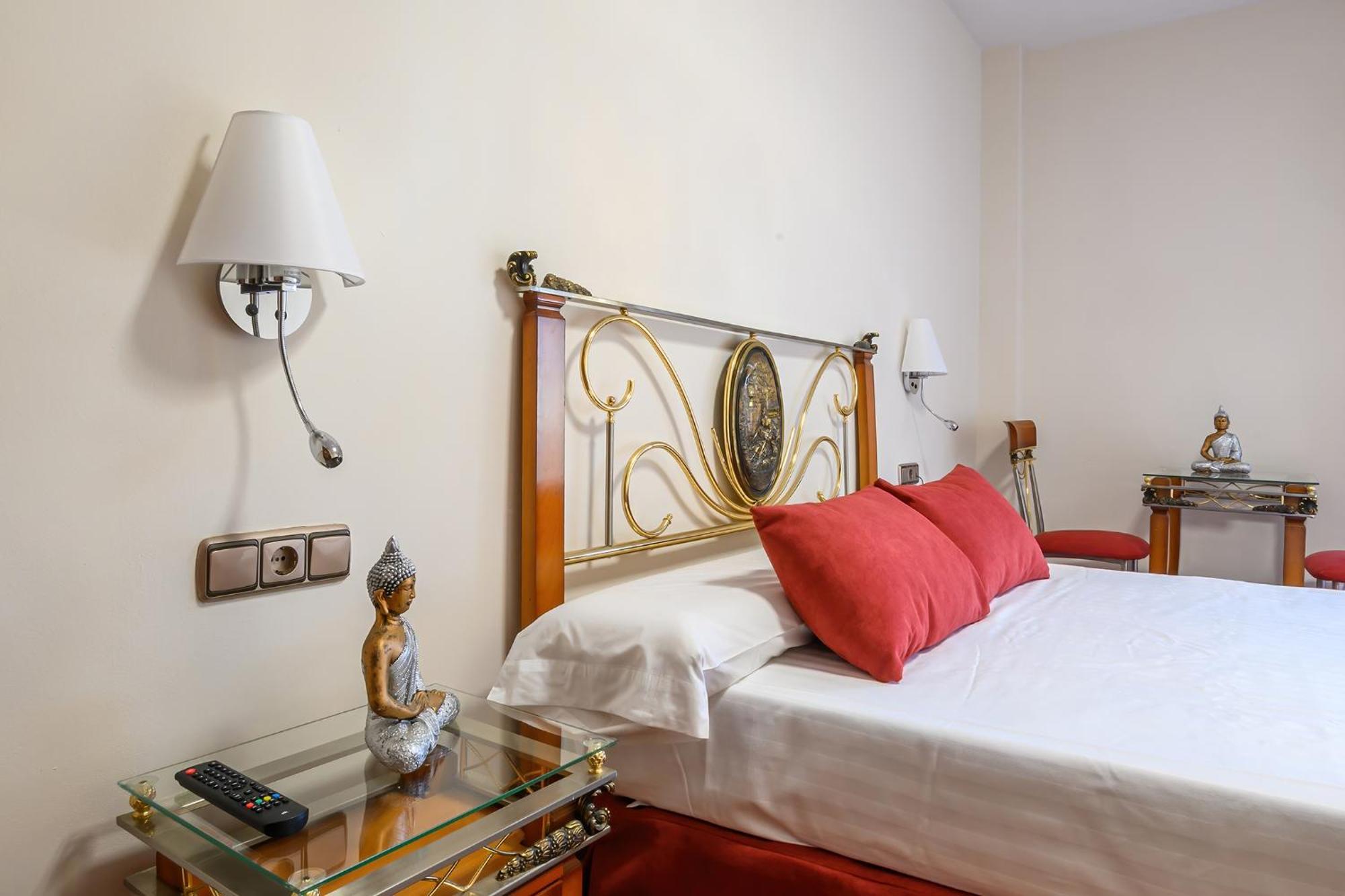 Hotel H28 Camas Ngoại thất bức ảnh
