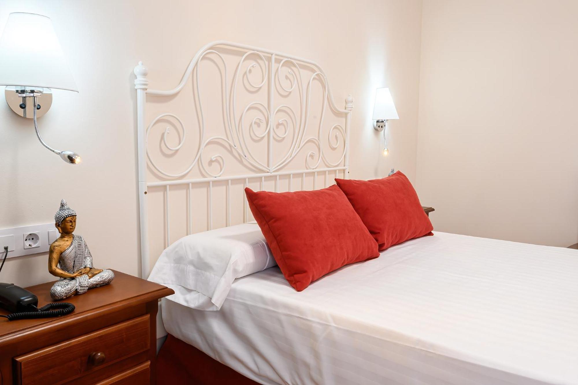 Hotel H28 Camas Ngoại thất bức ảnh